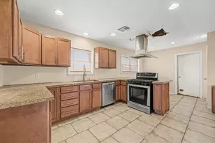 8103 Glenvista St, Houston, TX 77061 - Photo 13