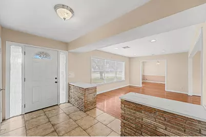 8103 Glen Vista Street, Houston, TX 77061 - Photo 7