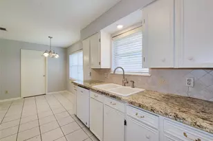 13823 Piping Rock Ln, Houston, TX 77077 - Photo 13