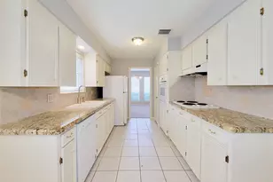 13823 Piping Rock Ln, Houston, TX 77077 - Photo 15