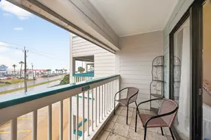 6102 Seawall Blvd, Galveston, TX 77551 - Photo 11