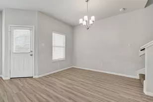 6518 Wenlock Dr, Houston, TX 77048 - Photo 9