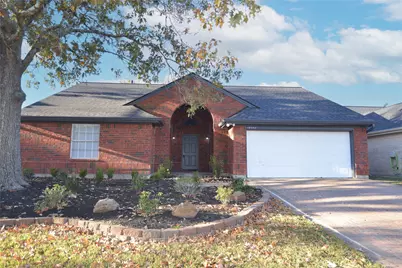 4634 Stonemede Drive, Friendswood, TX 77546 - Photo 1