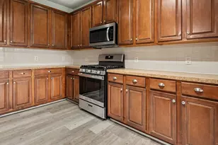8410 Piping Rock, Baytown, TX 77523 - Photo 9