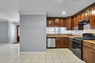 10919 Pigeonwood Dr, Houston, TX 77089 - Photo 11