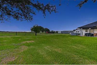 10550 Brinkmeyer Road, Needville, TX 77461 - Photo 33