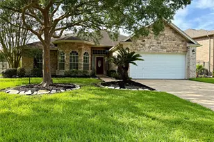3221 River Birch Dr, Pearland, TX 77584 - Photo 1