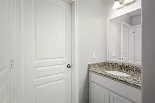 826 W 26th St, Houston, TX 77008 - Photo 27