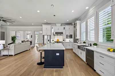 4122 Levonshire Drive, Houston, TX 77025 - Photo 13