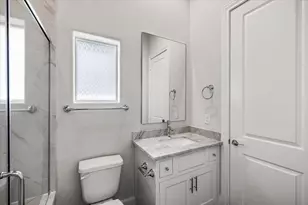4122 Levonshire Dr, Houston, TX 77025 - Photo 27