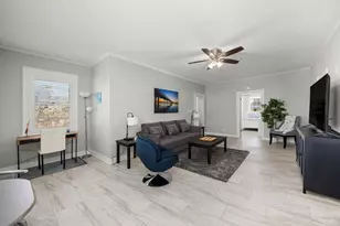 1101 Moody Ave, Galveston, TX 77550 - Photo 17