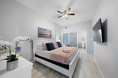 1101 Moody Avenue, Galveston, TX 77550 - Photo 9