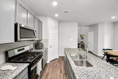 2473 Carp Drive, Conroe, TX 77384 - Photo 11