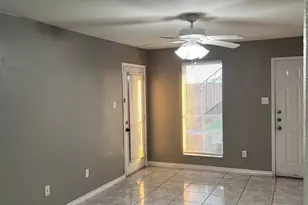 3900 Woodchase Dr, Houston, TX 77042 - Photo 11