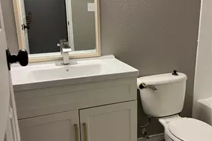 3900 Woodchase Dr, Houston, TX 77042 - Photo 9