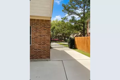15922 Cutten Road, Houston, TX 77070 - Photo 17