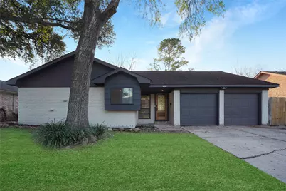 11822 S Perry Avenue, Houston, TX 77071 - Photo 1