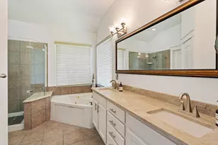 1602 Haylie Hollow Ct, Spring, TX 77386 - Photo 17