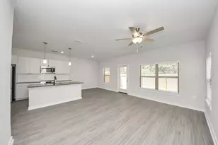 7711 Longmire Rd, Conroe, TX 77304 - Photo 3