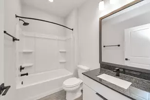 7711 Longmire Rd, Conroe, TX 77304 - Photo 21