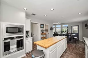 2023 Sedona Dr, League City, TX 77573 - Photo 11