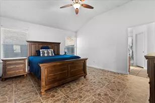 14315 Royal Hill Dr, Houston, TX 77083 - Photo 13