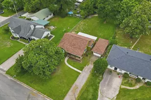 305 Kelley Blvd, Woodville, TX 75979 - Photo 31
