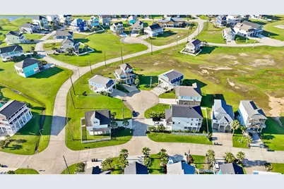 25011 San Simeon Court, Galveston, TX 77554 - Photo 43