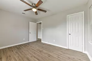 8759 Josie St, Houston, TX 77029 - Photo 15