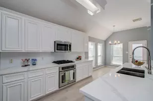 6139 Rachels Ct, Katy, TX 77494 - Photo 9