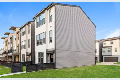 18519 Centro Row, Shenandoah, TX 77385 - Photo 17