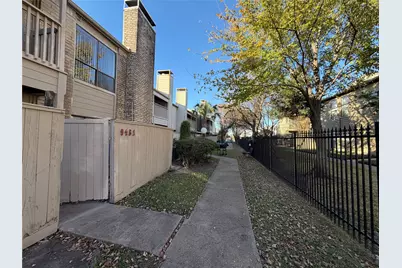 9461 Pagewood Lane #9461, Houston, TX 77063 - Photo 3