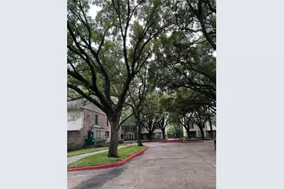 12925 Trail Hollow Drive #2925, Houston, TX 77079 - Photo 19