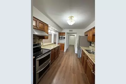 12925 Trail Hollow Drive #2925, Houston, TX 77079 - Photo 5