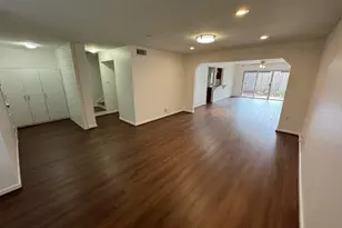 12925 Trail Hollow Dr, Houston, TX 77079 - Photo 3