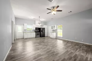 10871 Coaster Ln, Conroe, TX 77306 - Photo 19