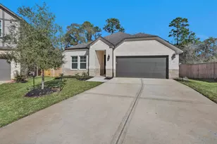2002 Bluff Oak Ct, Conroe, TX 77304 - Photo 1