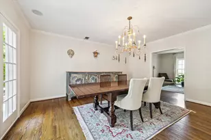 2510 Locke Ln, Houston, TX 77019 - Photo 13