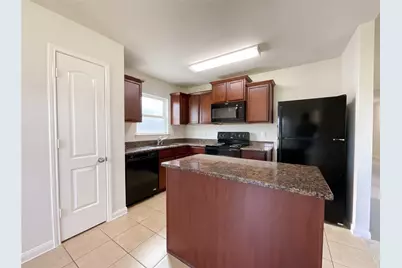 8735 Hazel Rose Sky Drive, Humble, TX 77338 - Photo 7