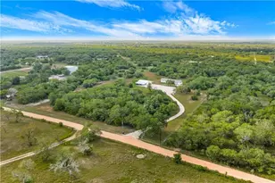 1455 Rainbow Rd, Cuero, TX 77954 - Photo 35