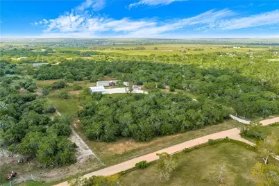 1455 Rainbow Road, Cuero, TX 77954 - Photo 5