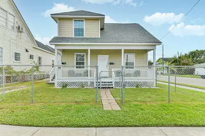 2727 Avenue K, Galveston, TX 77550 - Photo 1