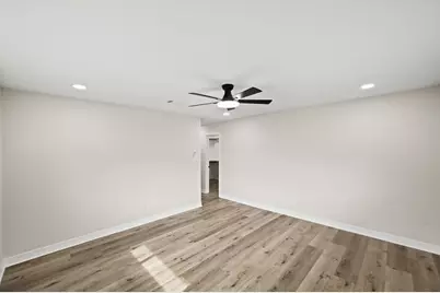 3011 Freshmeadows Drive, Houston, TX 77063 - Photo 23