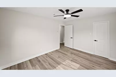 3011 Freshmeadows Drive, Houston, TX 77063 - Photo 39