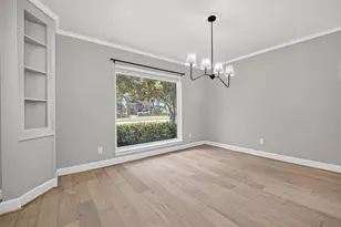 10118 Briar Forest Dr, Houston, TX 77042 - Photo 9