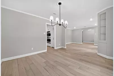 10118 Briar Forest Drive, Houston, TX 77042 - Photo 11