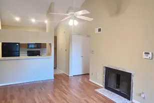 8055 Cambridge St, Houston, TX 77054 - Photo 3