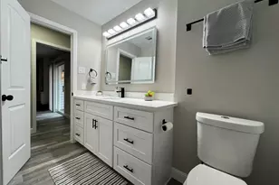 5120 E Bayou Dr, Dickinson, TX 77539 - Photo 27