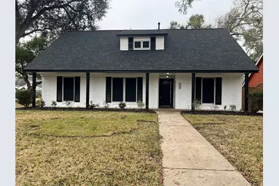 5120 E Bayou Dr, Dickinson, TX 77539 - Photo 1