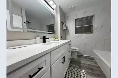 5120 E Bayou Dr, Dickinson, TX 77539 - Photo 29